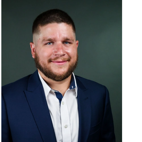 Tyler Simon Headshot